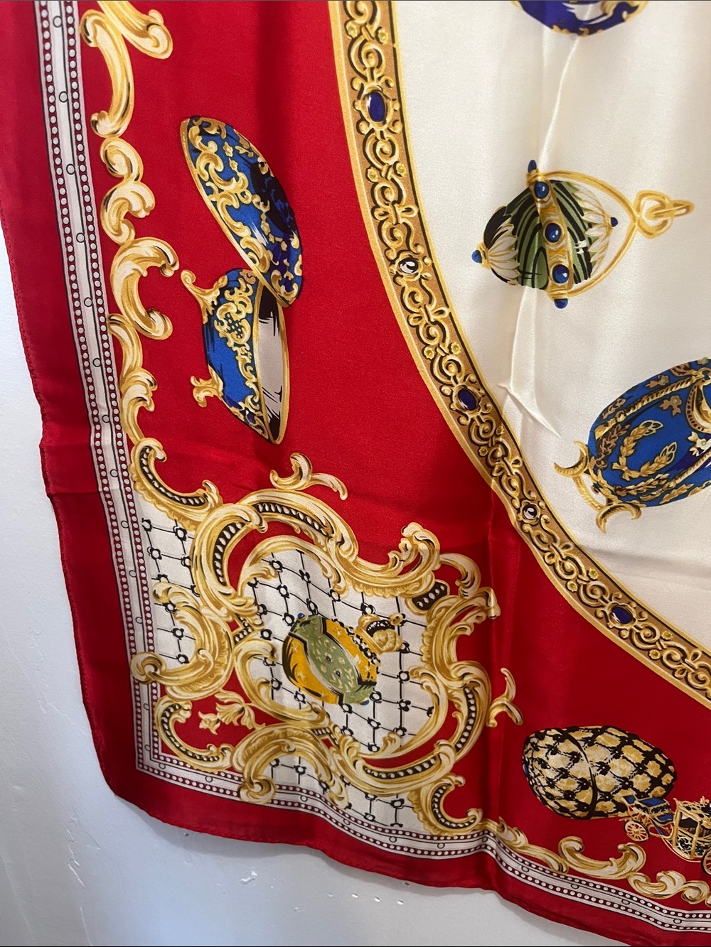 Decorative Red and Gold pure silk scarf - Picture 3 of 6
